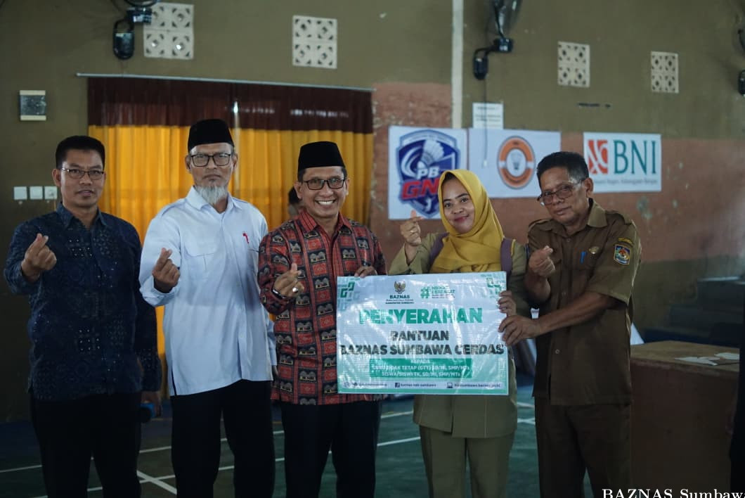 BAZNAS Sumbawa Salurkan Bantuan Program Sumbawa Cerdas kepada 288 Penerima Manfaat di Kec.Unter Iwes
