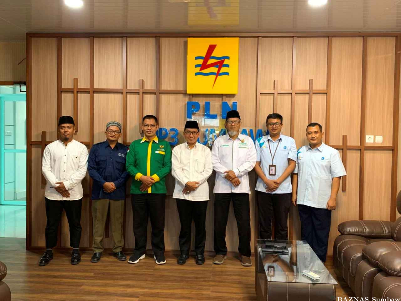 BAZNAS Sumbawa dan PLN UP3 Sumbawa Perkuat Kolaborasi Program Bale Umat untuk Hadirkan Akses Listrik